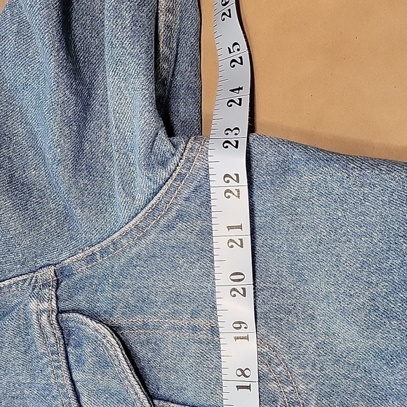 Lee Blue Denim Trucker Jacket, Size Unknown.  Excellent Condition - Picture 7 of 10